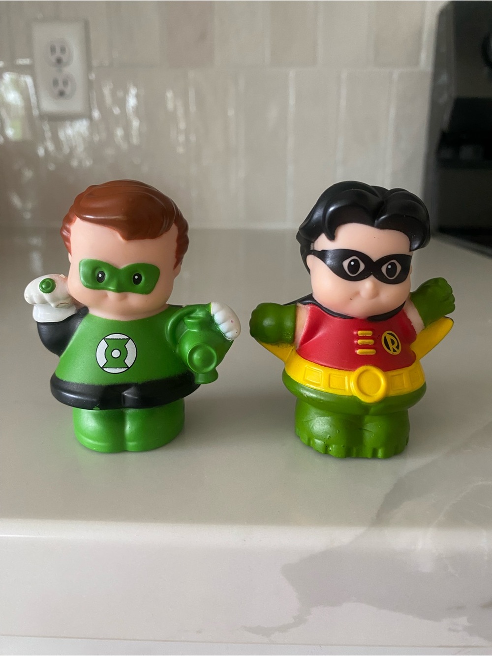 Fisher-Price Little People DC Universe Green Lantern & Robin Figures Set 2012
